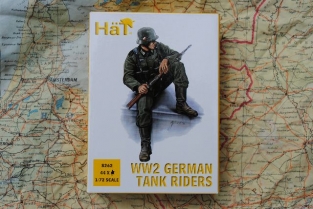 HäT.8262  WW2 GERMAN TANK RIDERS